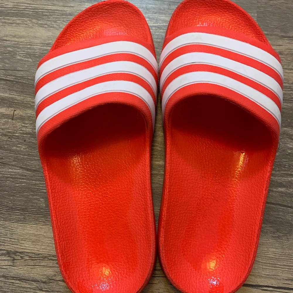 Boys slide on sandals